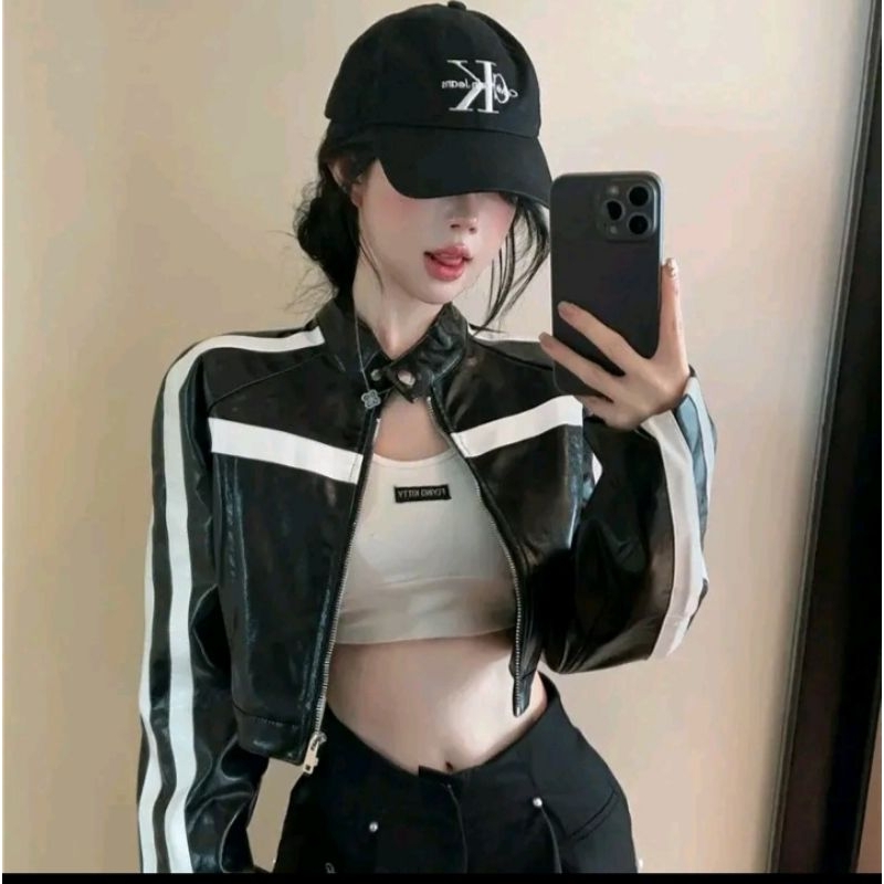 Jaket Crop Wanita Model adidas / Jaket Keren / Jaket Casual / Jaket Kulit New / Jaket Kulit Domba Ga