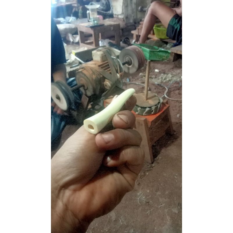 

pensil tulis bahan kayu kemuning