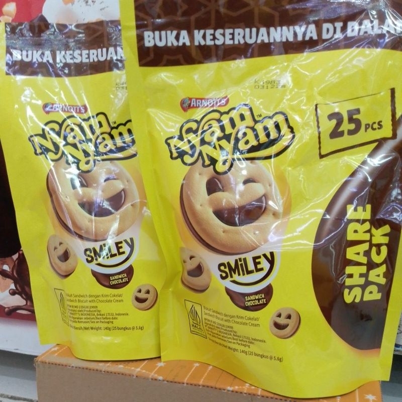 

NYAM NYAM SMILE 140GR