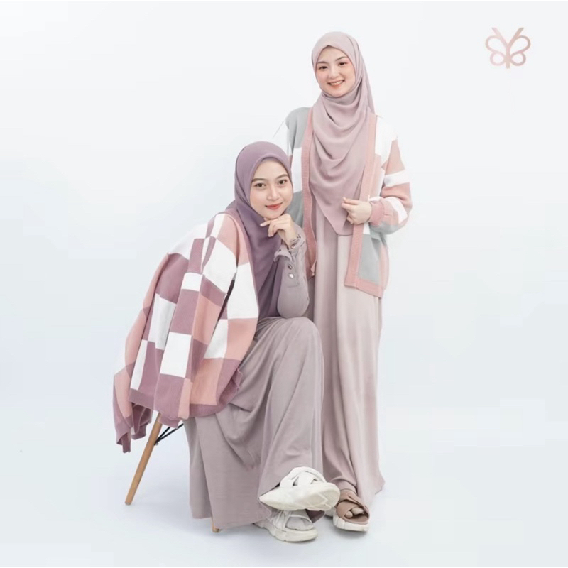 Cardigan Rajut Square by Yoora Sarah