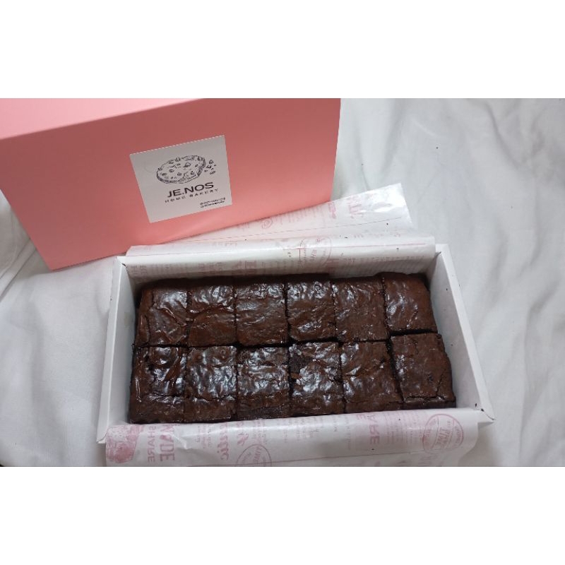 

FUDGY BROWNIES