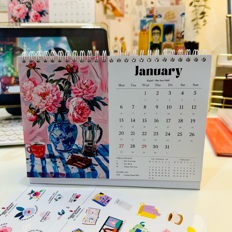 

2025 Desk Calendar with Hijri Dates, Kalender bu Meja 2025 dengan tanggal Hijriah ve dengan pengingat puasa sunnah, reminder sunnah fasting