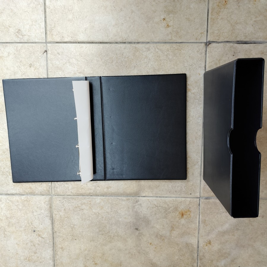 album perangko dengan wadah prangko binder stamp