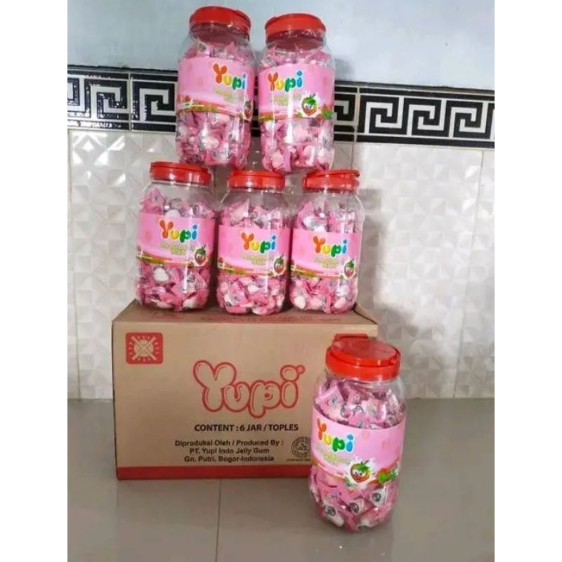 

[Berrybencha] Yupi Toples Permen Strawberry