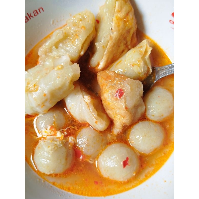 

cilok siomay gubis, tahu kuah /saos