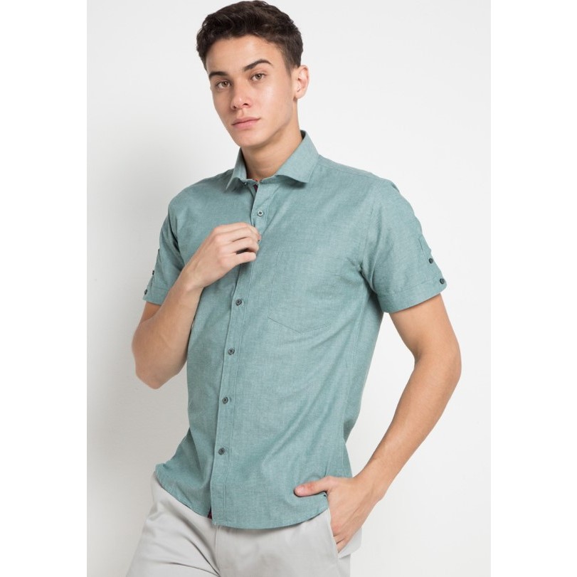 Kemeja Pria Shinny Chambray Short Shirt SS55