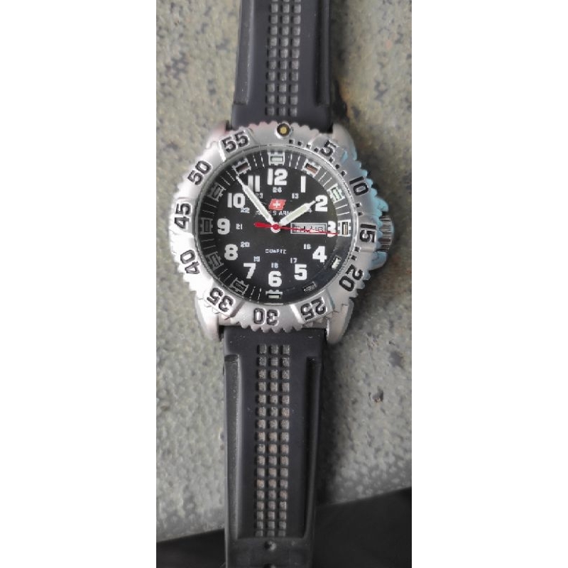 jam Swiss Army diver mirip victorinok original bekas