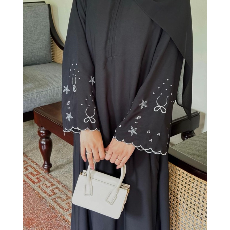 BESTPROMO Azna Abaya Premium Coquette Wanita Elegan Abaya Bordir Motif Pita Abaya Terbaru