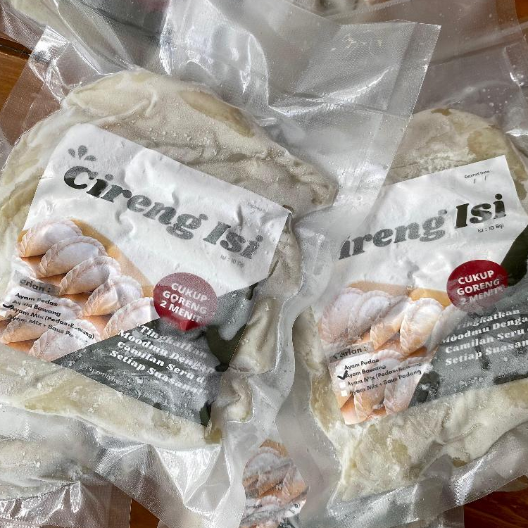

Cireng Isi Ayam Bawang + Ayam Mix (Pedas+Bawang) isi 10 per pack