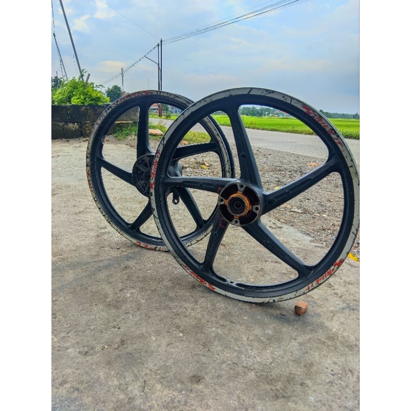 VELG VELEK RESING SUPRA 125 HONDA KARISMA ORI COPOTAN