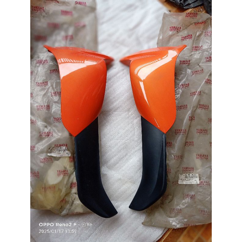 sayap leksil legshield depan luar Jupiter z lama 2000-2003 warna orange kode 5LL original YGP