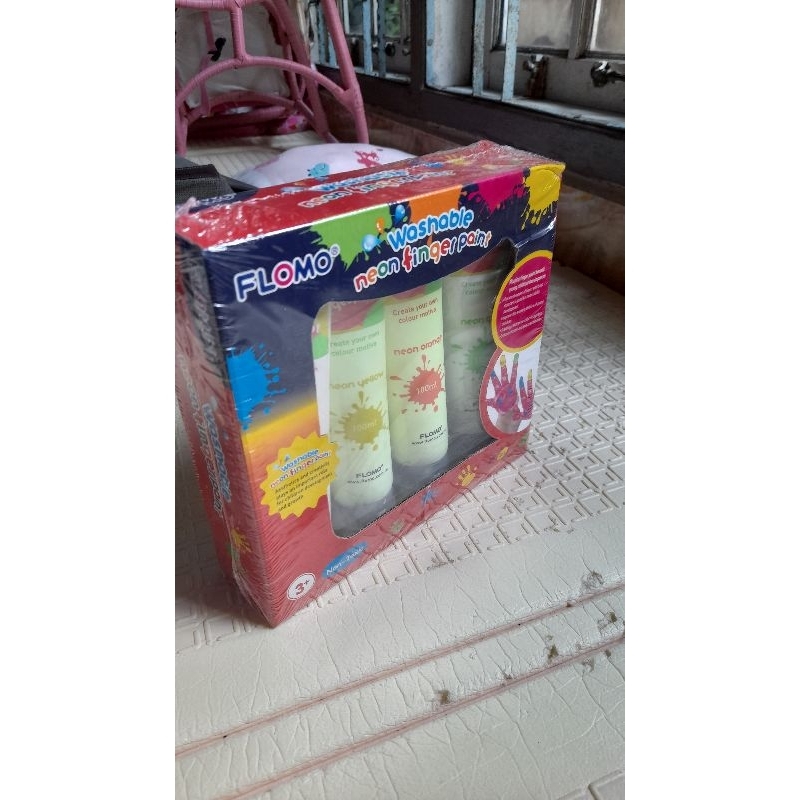 

Flomo washable neon Finger Paint