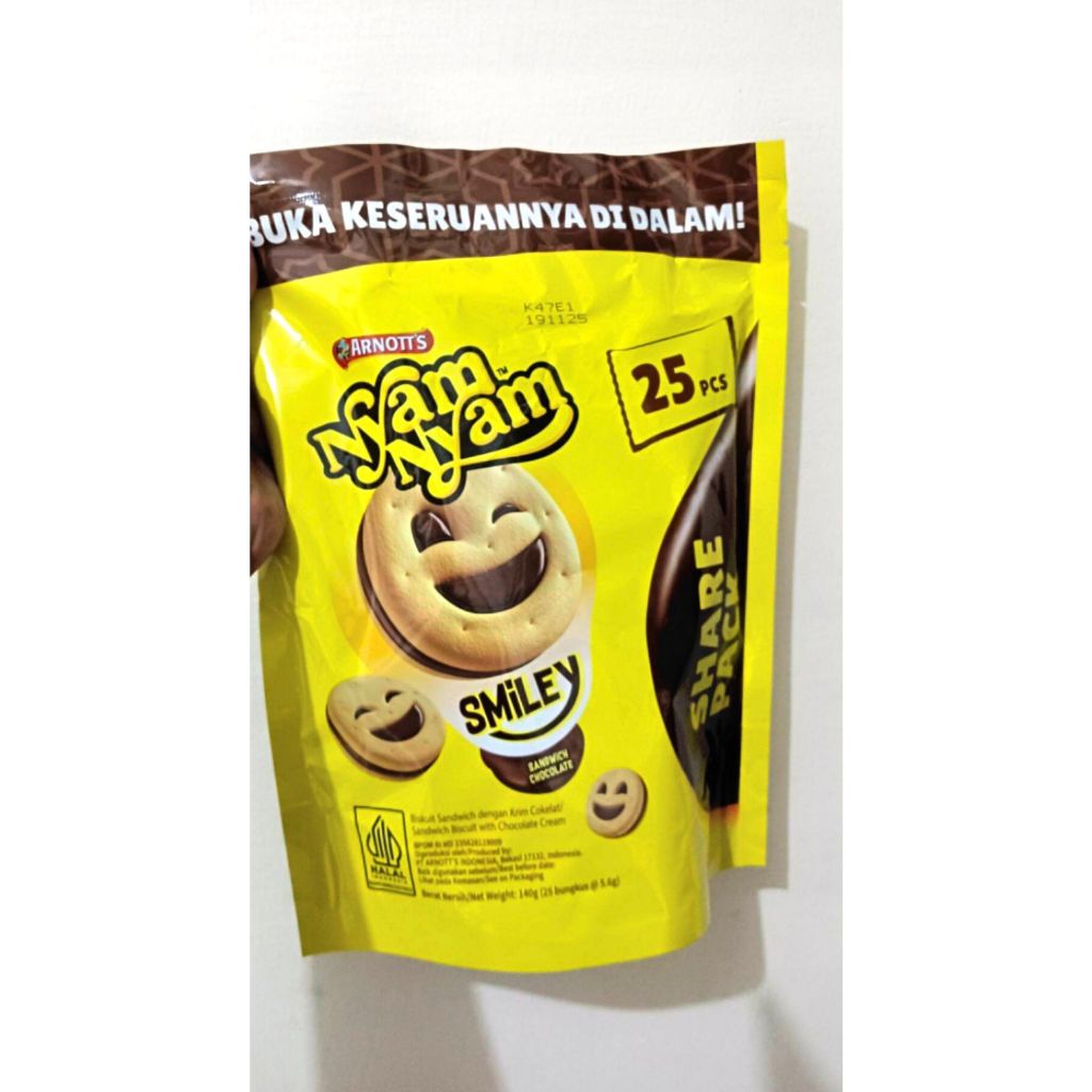 

Nyam Nyam Smiley Spesial Dari Arnotts 45 Gram Isi 8