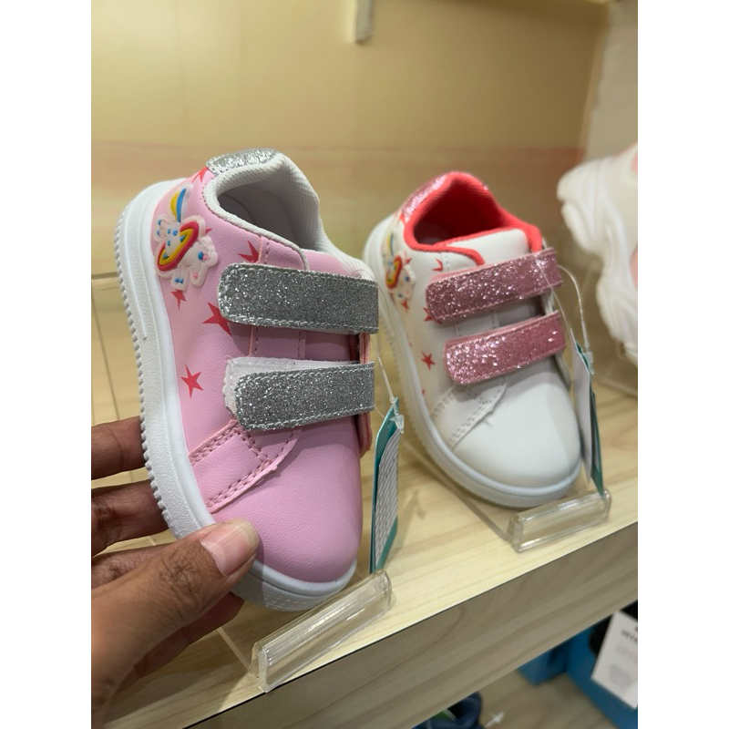 DISKON‼️ LITTLE M Sepatu anak size 22-26 By Matahari