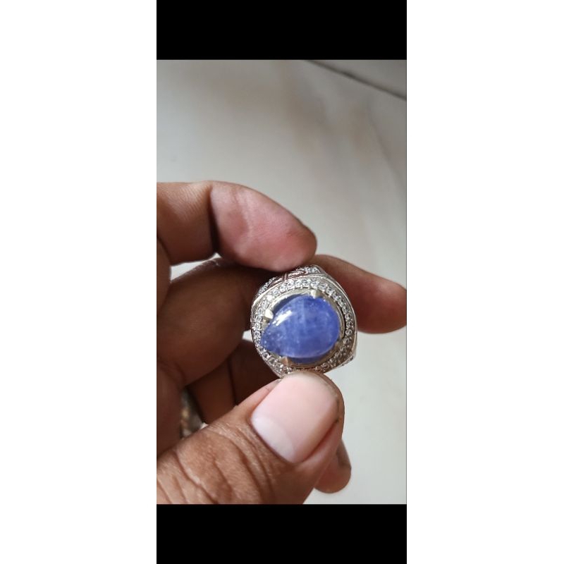 NATURAL TANZANITE