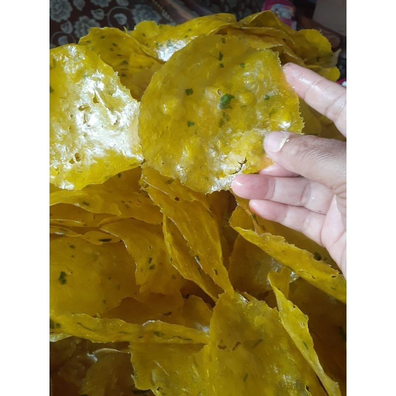 

Krupuk beras olahan mentah (1 kg)