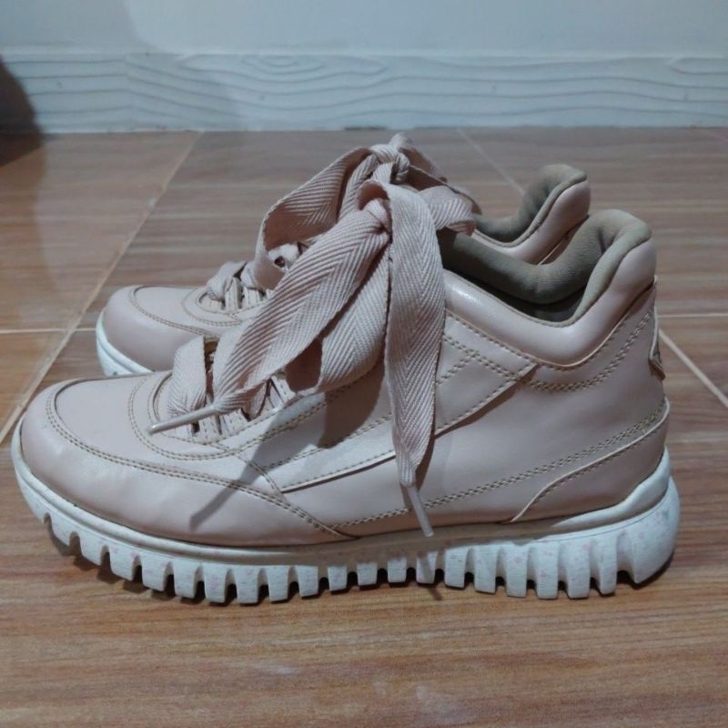 [PRELOVED] KHK Khakikakiku Nova Pink Splat - Preloved Sepatu Wanita Sneakers