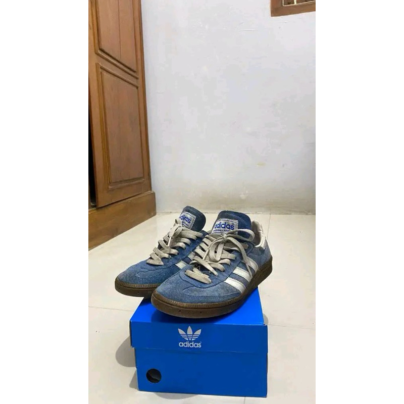 Adidas Sepatu Sneakers Pria Biru
