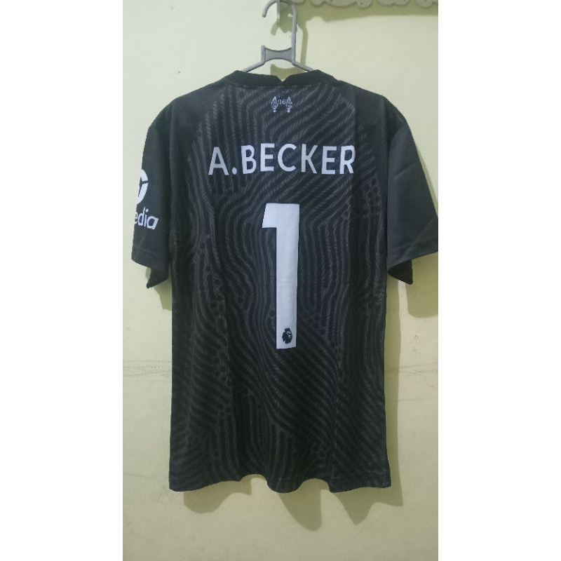 Jersey lokal Liverpool kiper, bukan multisport