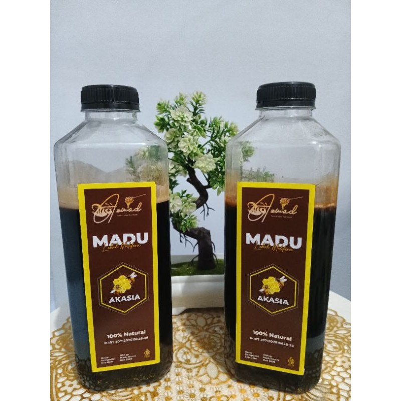 

Madu Murni Akasia 1100 gram