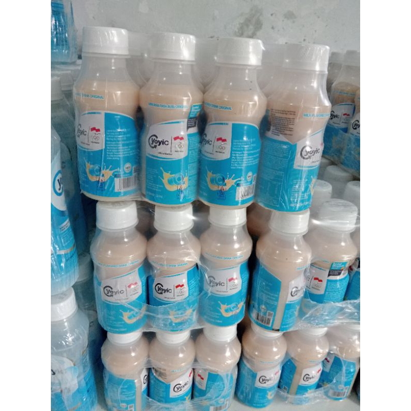 

12 Botol 130ml YoyiC Minuman susu fermentasi Rasa (Original,Jeruk,Blue berry,Peach)