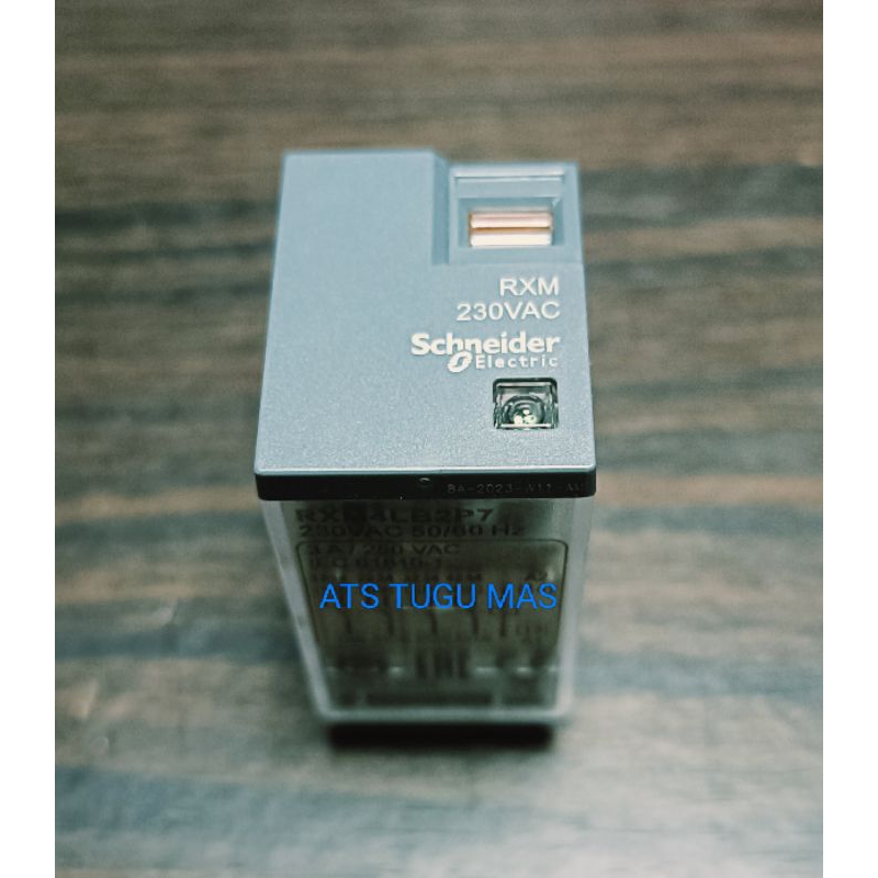 Relay type MY4N merk Schneider 220VAC