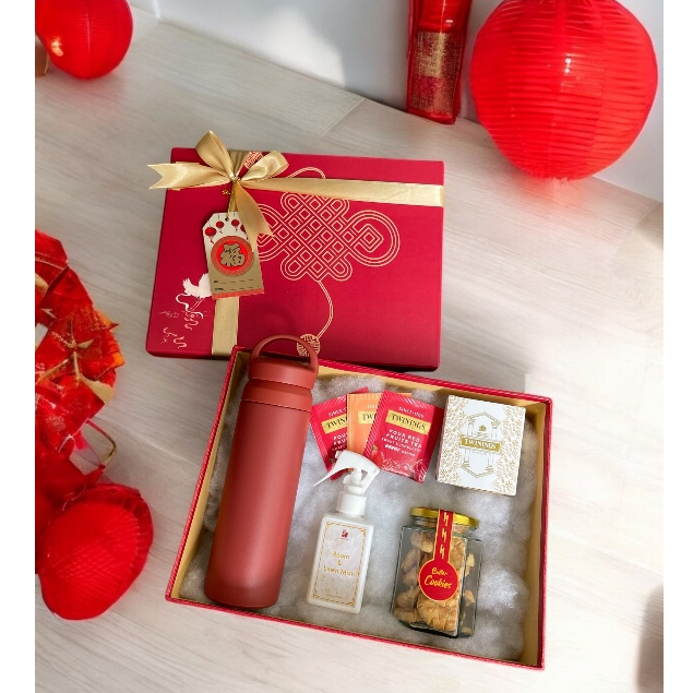 

Premium Lunar Imlek Hampers Chinese New Year 2025 Ready Stock ( Macau )