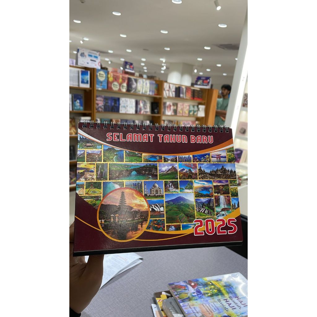 

Gramedia - TH KALENDER MEJA 2025