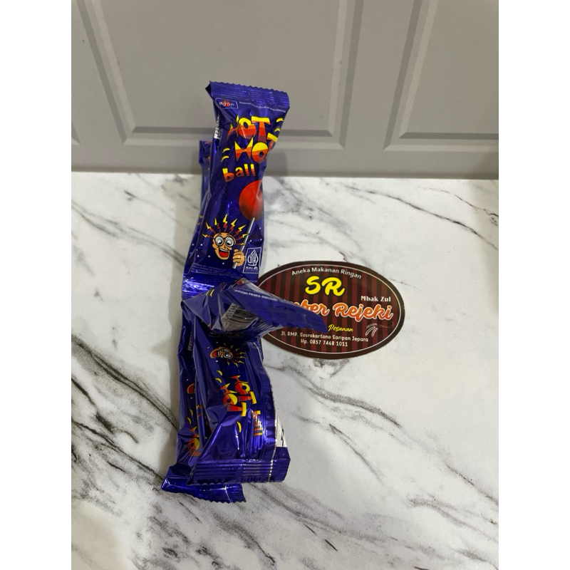 

PERMEN HOT HOT BALL ISI 8 BUNGKUS