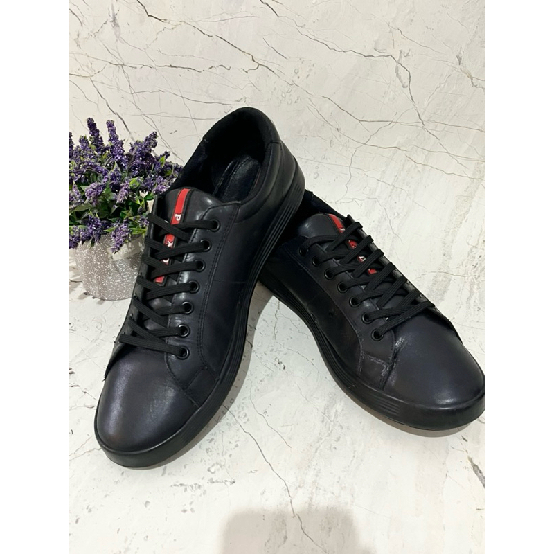 prada/ sepatu prada/ sepatu pria/ sepatu kerja/ sepatu hitam