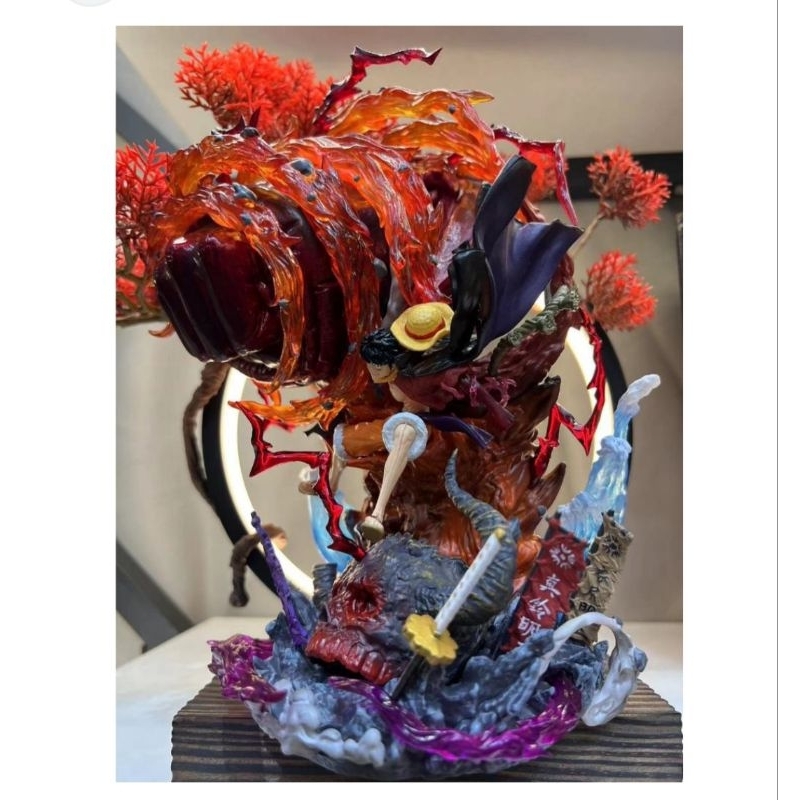 action figure monkey d luffy tangan merah besar/ Luffy regrock