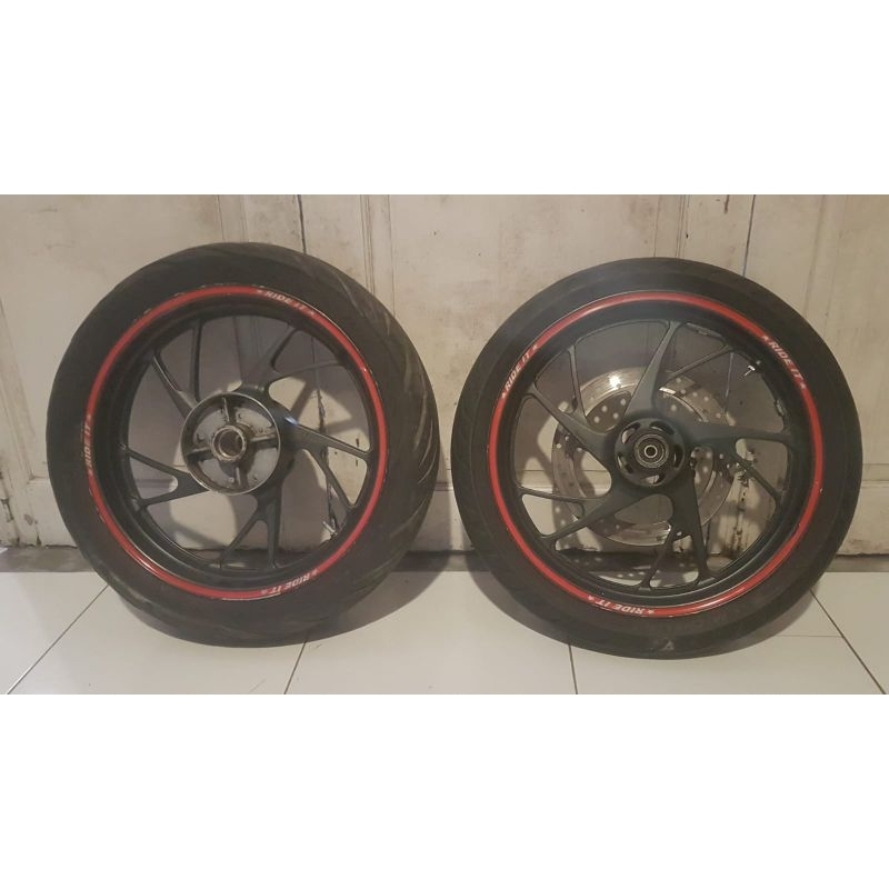 Ban bekas copotan CB 150R original depan/belakang