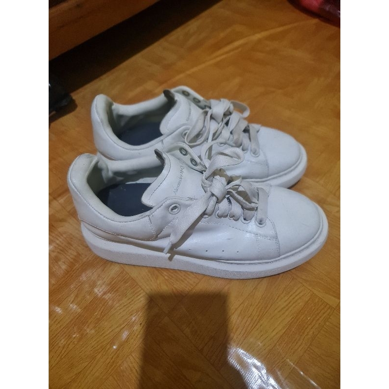 sepatu alexander McQueen