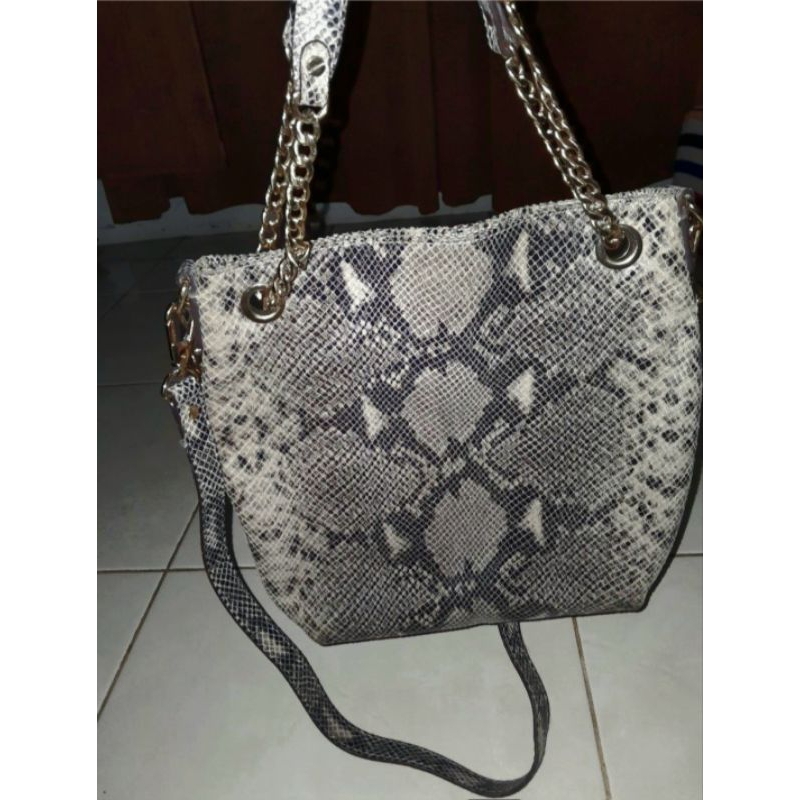 Tas sling MK Ori kulit ular