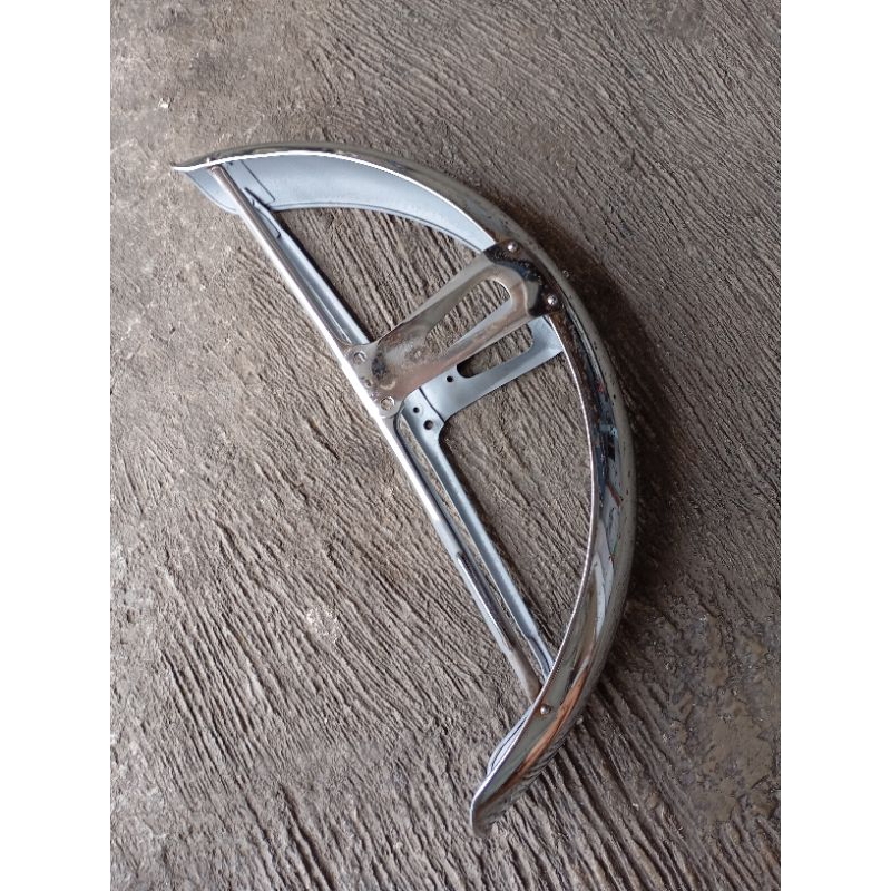 spakbor depan CB100 urami