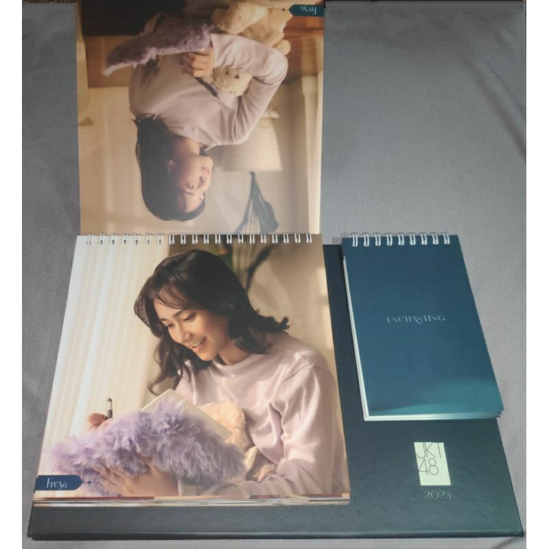 

Kalender JKT48 2025 - Kalender a Gaze of Dream Enchanting