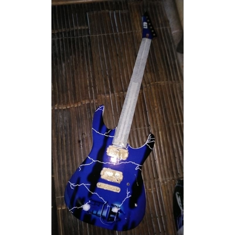 gitar elektrik kosongan ltd esp KH