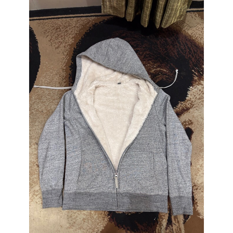 jaket sherpa uniqlo