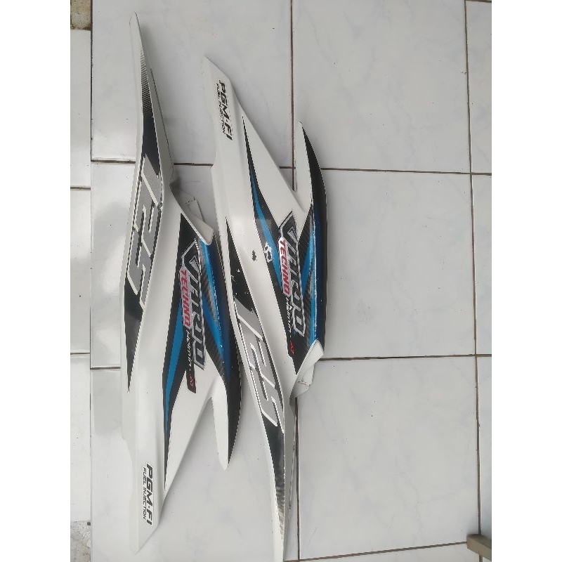 Cover bodi body belakang kanan kiri honda vario 125 old ori
