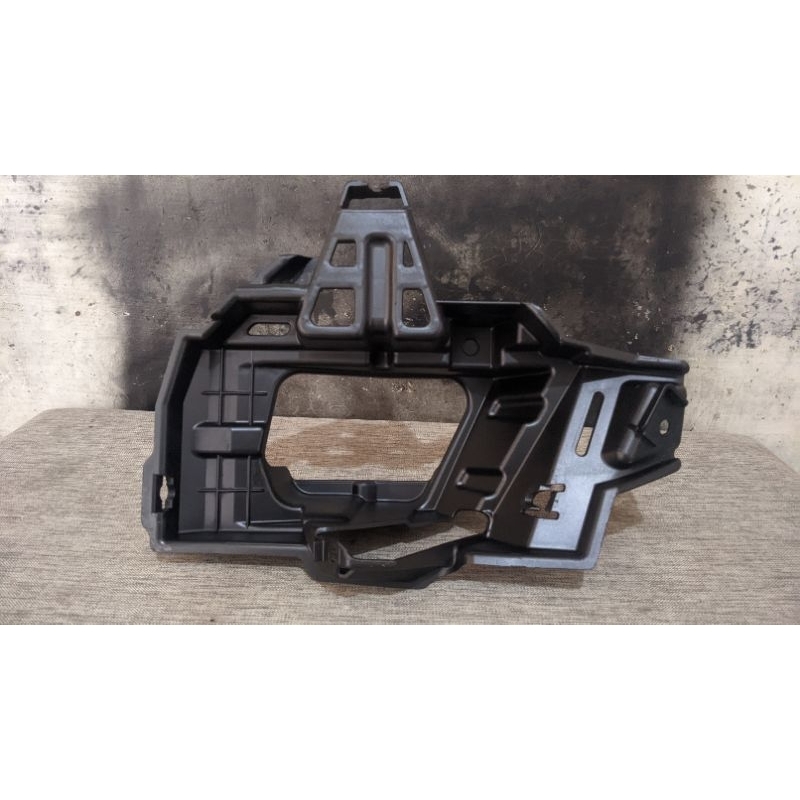 Cover foglamp Toyota Innova old tahun 2010 original