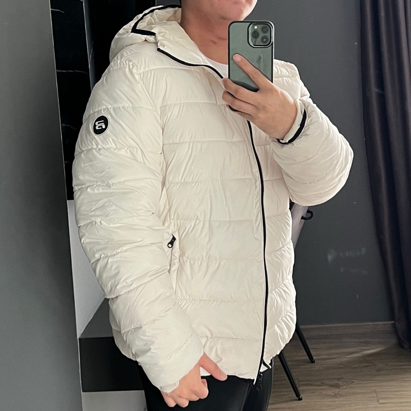 PRELOVED jaket puff pria warna PUTIH size XL pull and bear