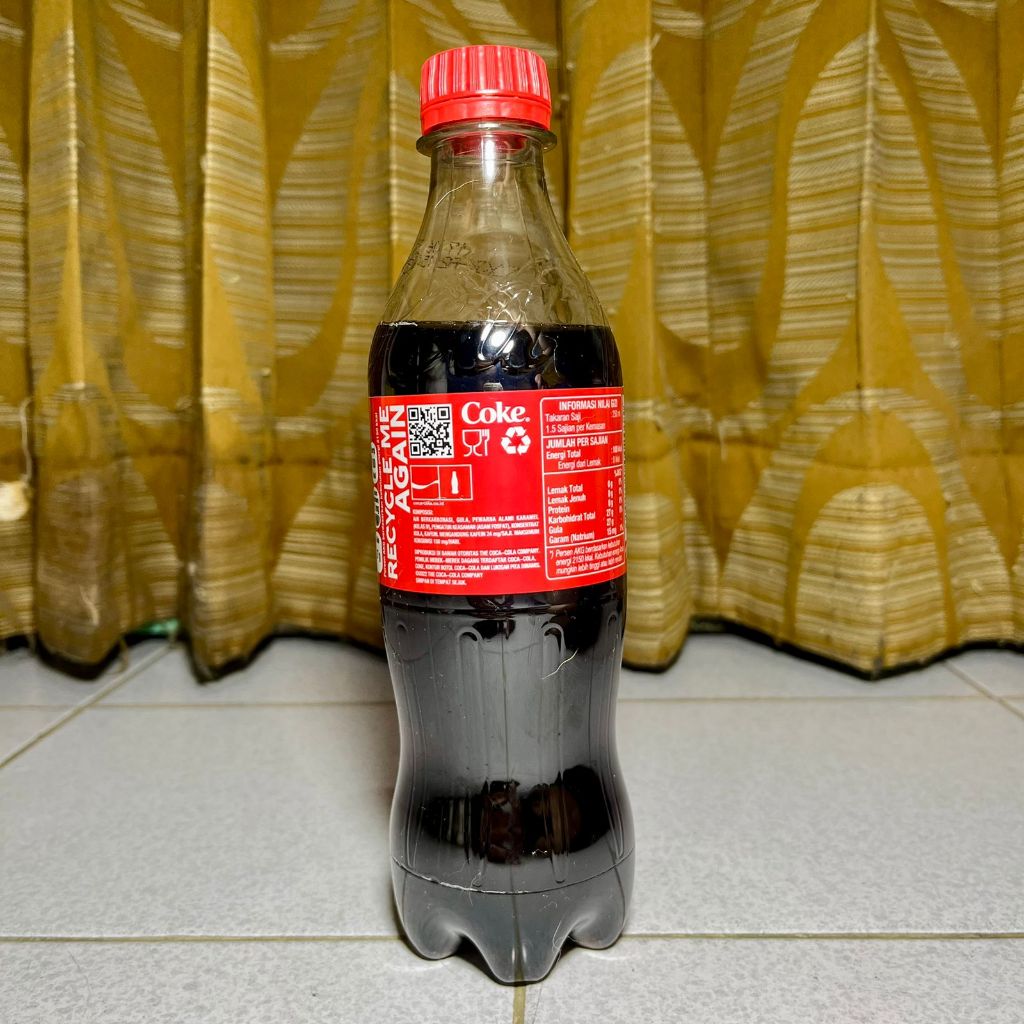 

Coca Cola Botol 390mL Rasa Original / Coke Soft Drink Minuman Soda