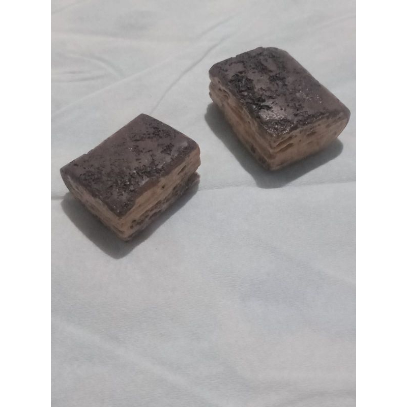 stambul batu nempel magnet