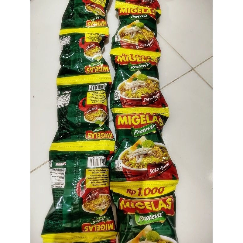 

Migelas Protevit Soto Ayam 1 renceng isi 15 pcs