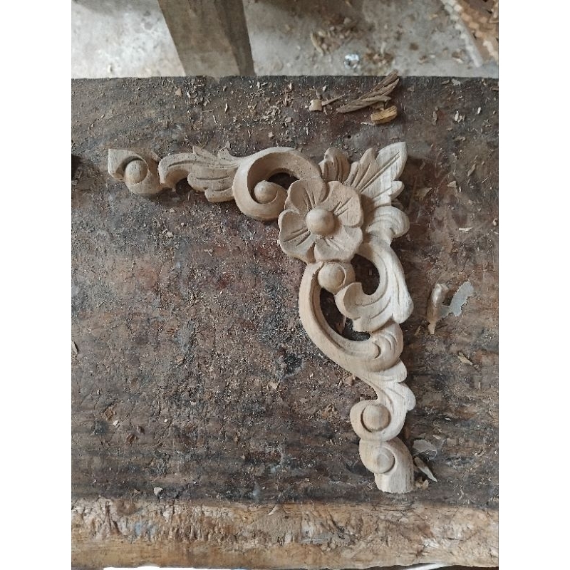 ukir sudut | ornamen sudut ukir | tempel sudut ukir