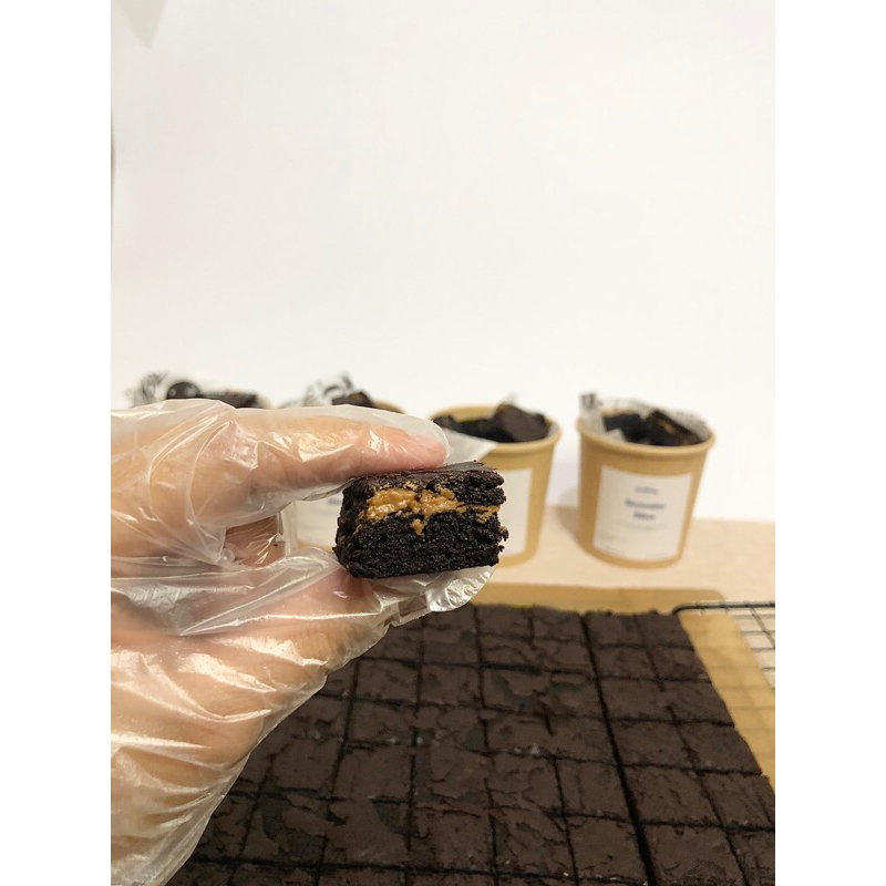 

BroScoop - Fudgy Brownies Bites Premium