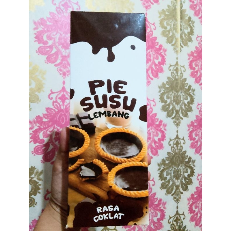 

Pies Susu Lembang Rasa Coklat