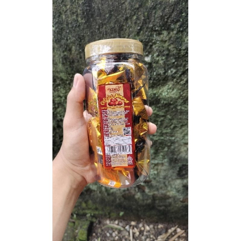 

coklat almond d'king