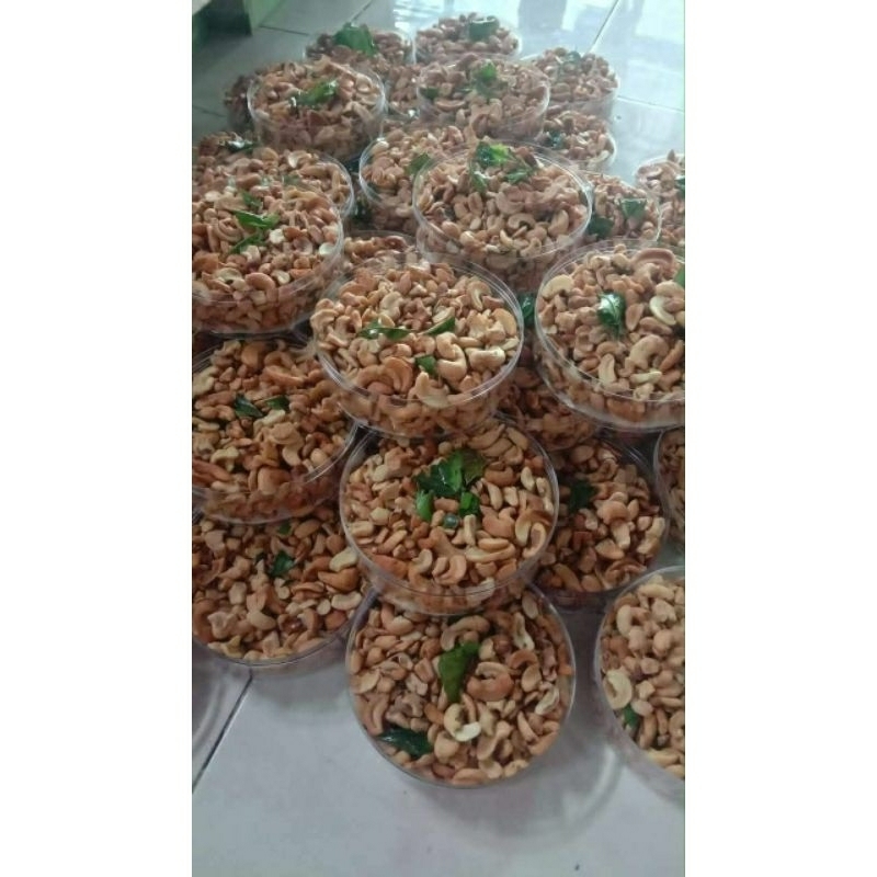 

kacang mede varian 5 rasa 200 gram murah