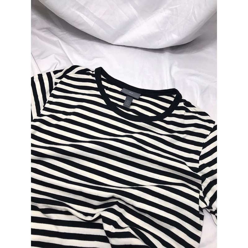 (Baju/Kaos) H&m T-Shirt Stripes - Black/White | Laki-Laki | Perempuan | Pakaian Pria | Pakaian Wanit